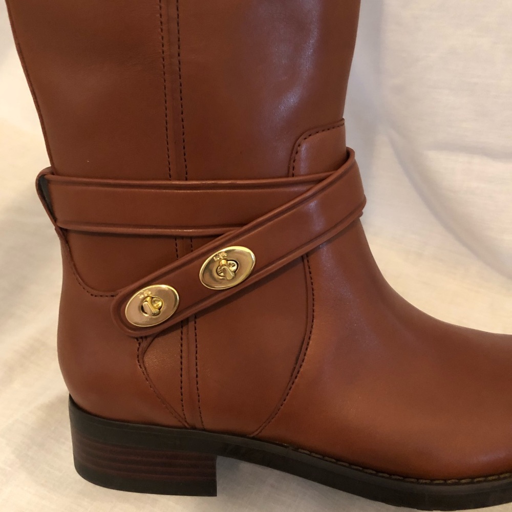 Gorgeous New Coach Boots - Picture 4 of 8